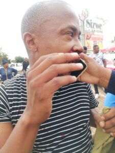 Trust Betrayed As Kind Woman Loses R10 000 In ‘ Please help me call home ‘ Scam At Boxer Mall, Glen